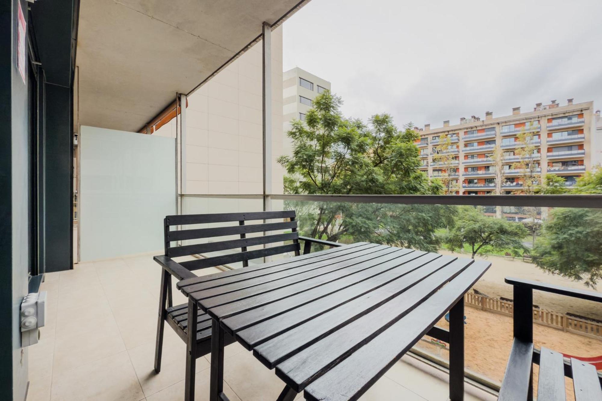 The Lonely Chimney Apartments Barcelona Exterior photo